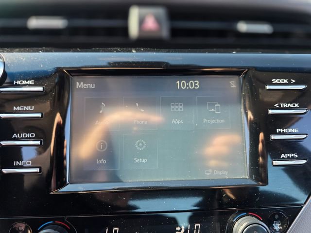 Used 2018 Toyota Camry LE image 25