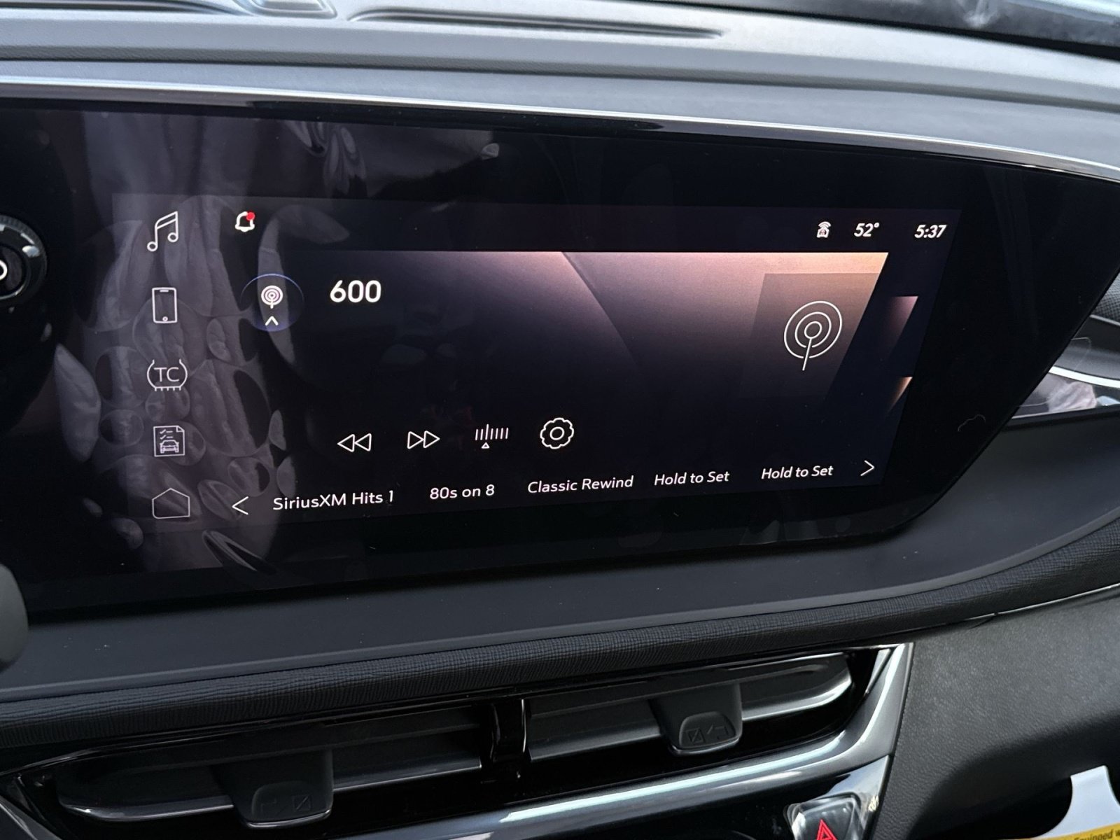 New 2026 Buick Envista Sport Touring w/ Convenience I Package FWD image 18