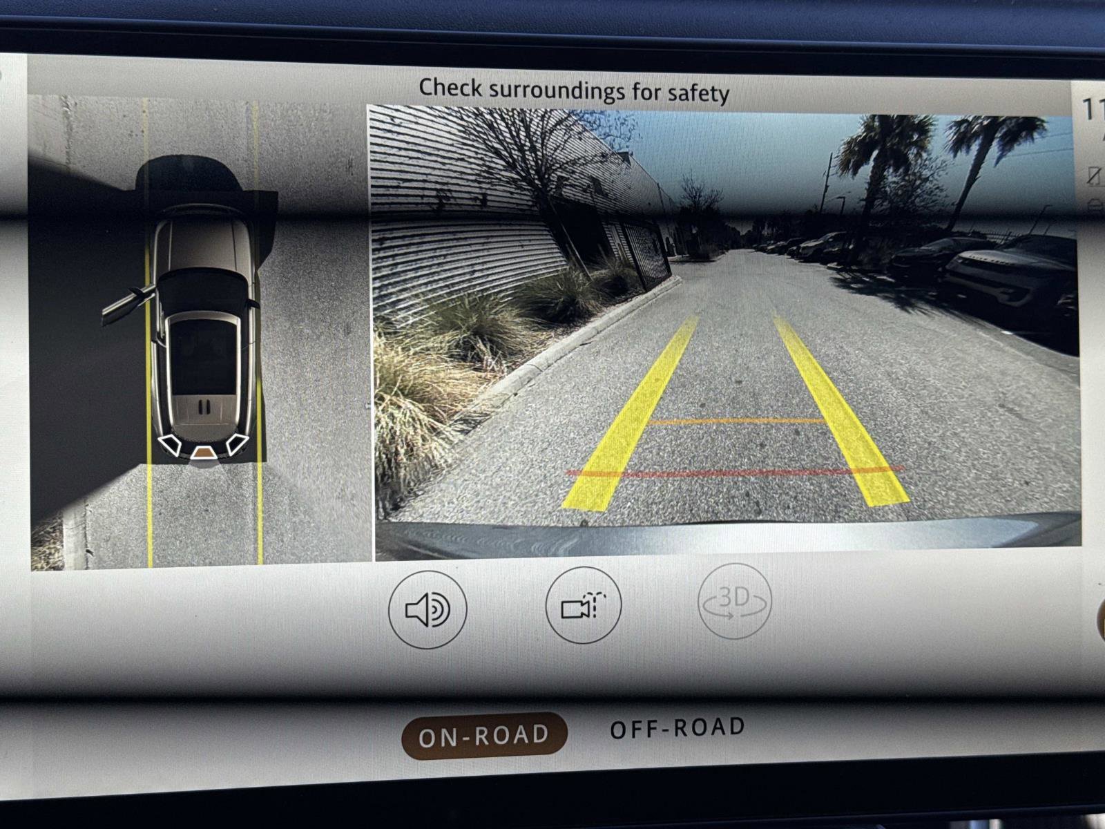 Certified 2023 Land Rover Range Rover SE image 25