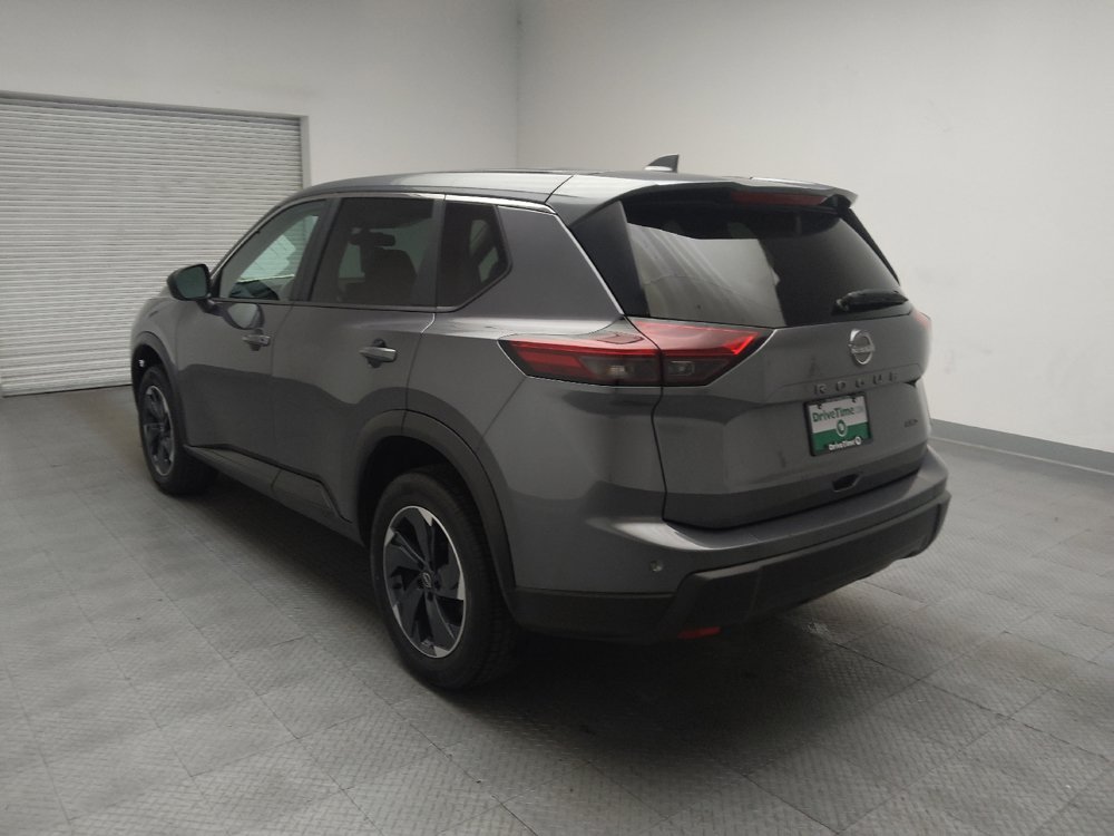 Used 2025 Nissan Rogue SV AWD/4WD image 5