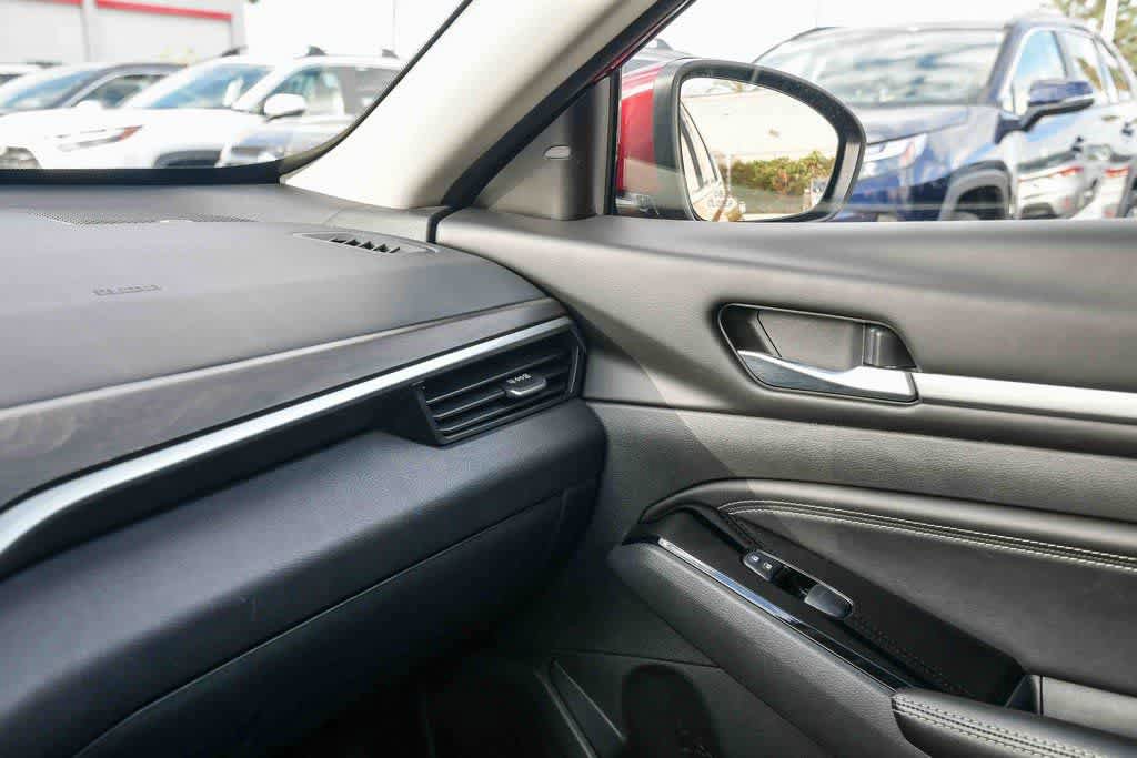 Used 2023 Nissan Altima 2.5 SL FWD image 25