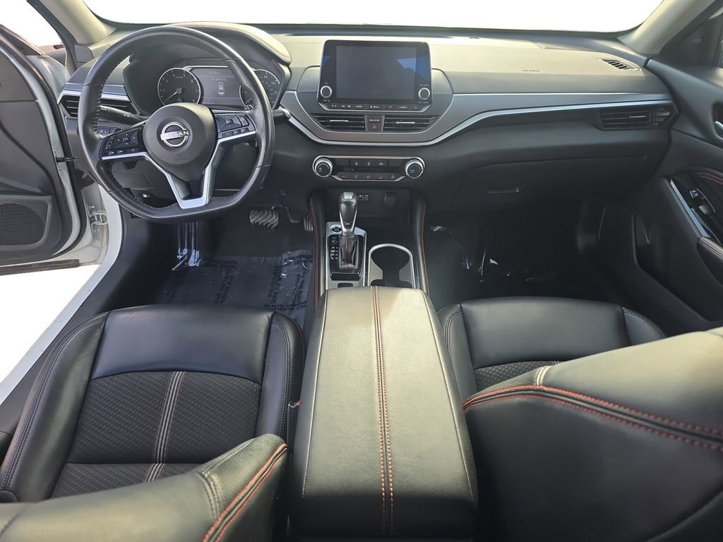 Used 2023 Nissan Altima 2.5 SR image 11