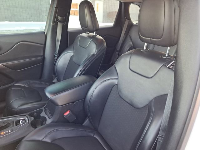 Used 2020 Jeep Cherokee Latitude Plus w/ Cold Weather Group image 6