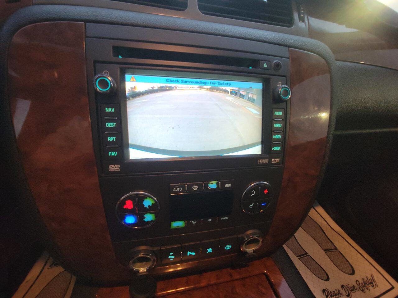 Used 2008 Chevrolet Tahoe LTZ w/ LTZ Preferred Equipment Group image 26