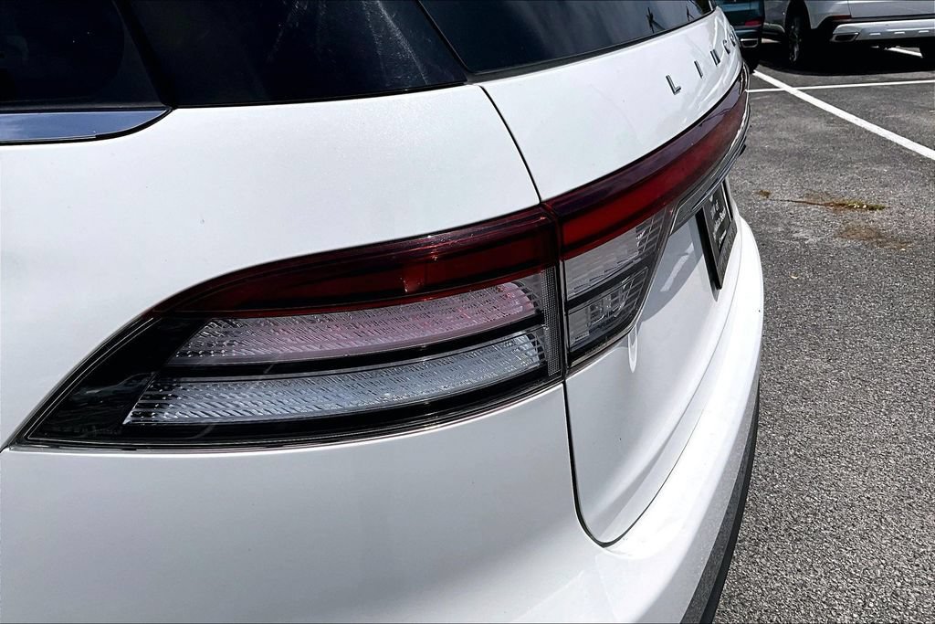 Used 2023 Lincoln Aviator Reserve w/ Equipment Group 201A AWD/4WD image 19