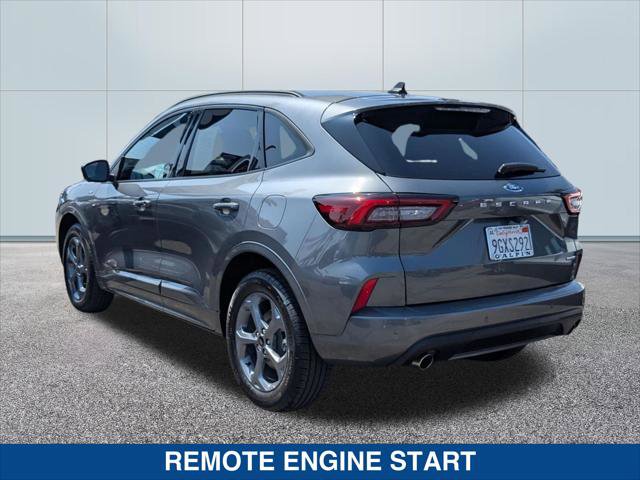 Certified 2023 Ford Escape ST-Line Select w/ Tech Pack #2 AWD/4WD image 3