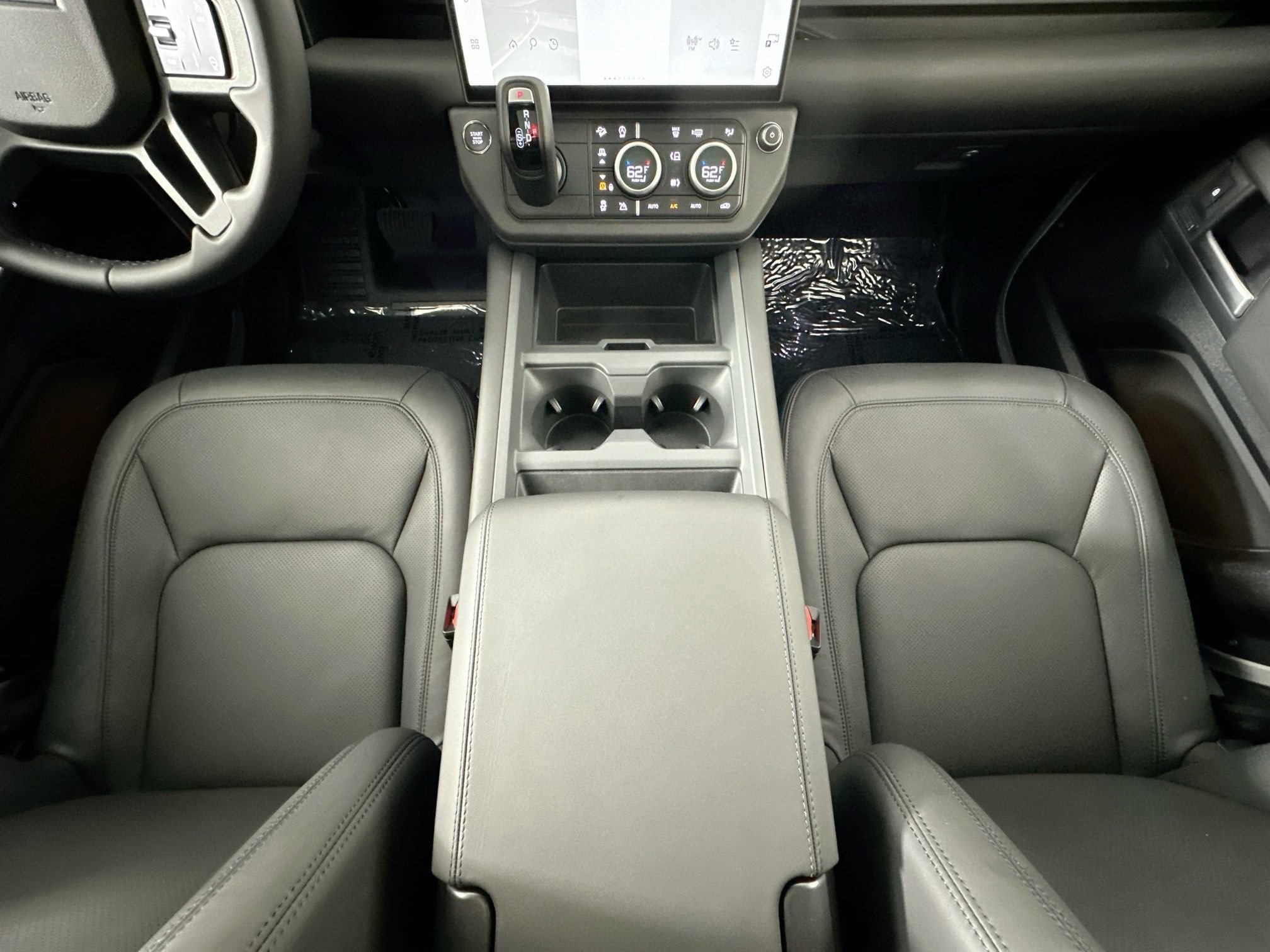 New 2026 Land Rover Defender 130 X-Dynamic SE AWD/4WD image 22
