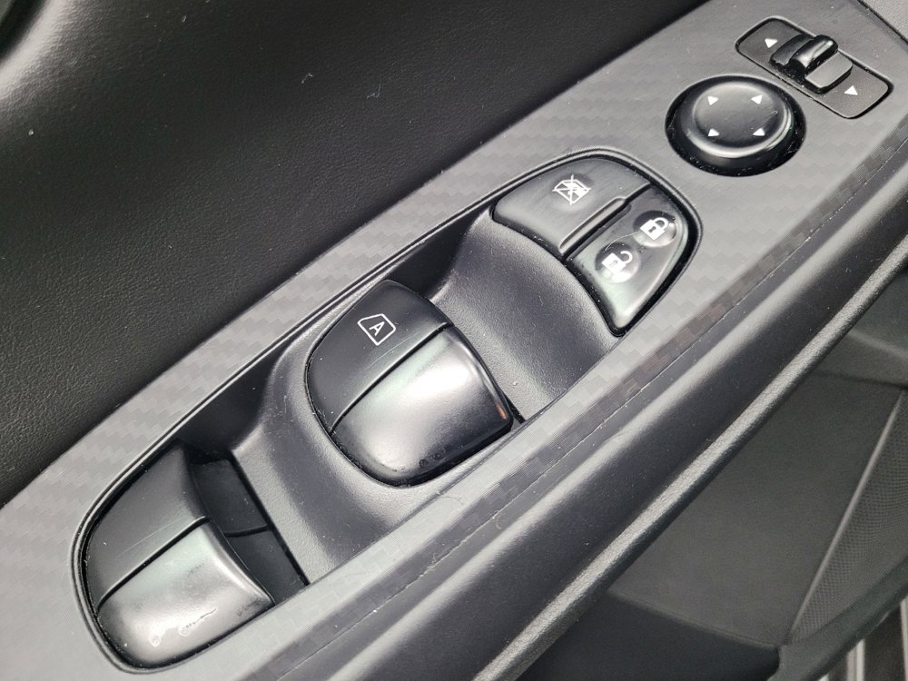 Used 2024 Nissan Sentra SV image 27