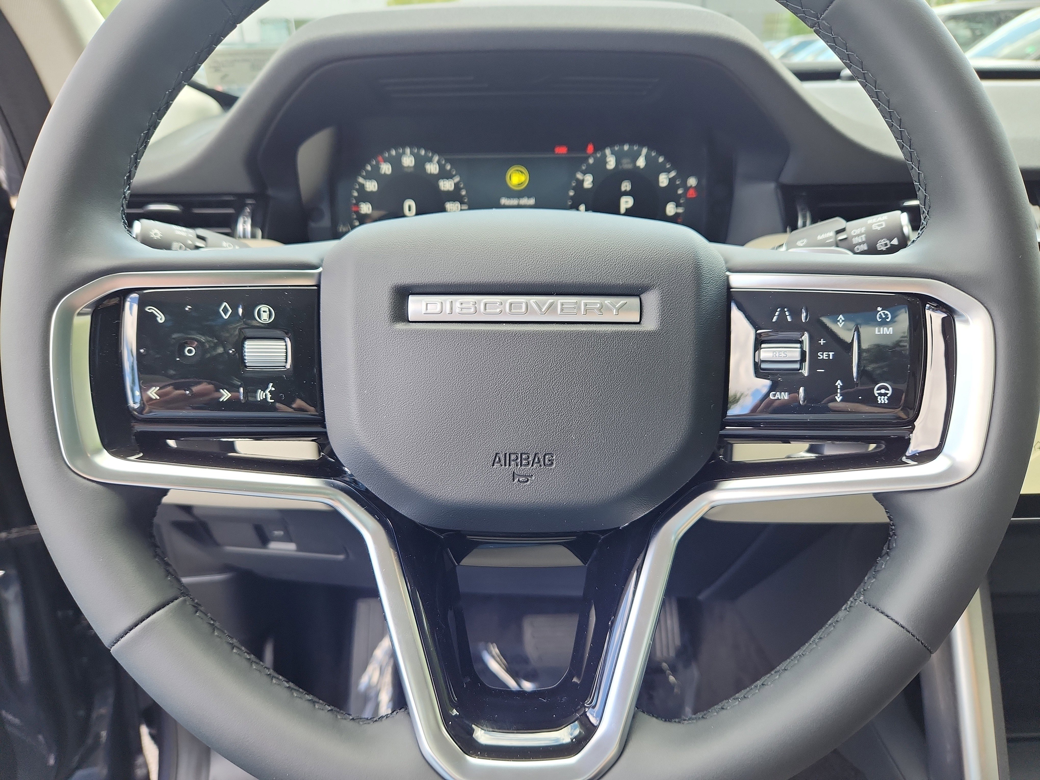 Used 2025 Land Rover Discovery Sport S image 18