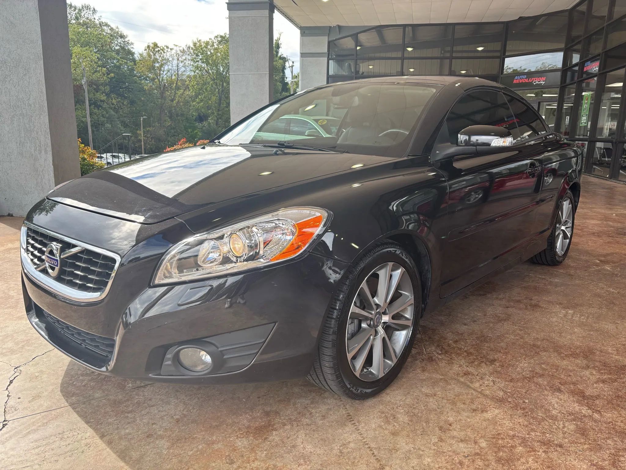 Used 2013 Volvo C70 T5 image 3
