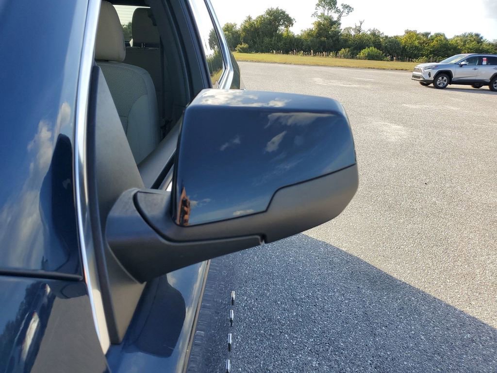 Used 2023 Chevrolet Traverse LS image 21