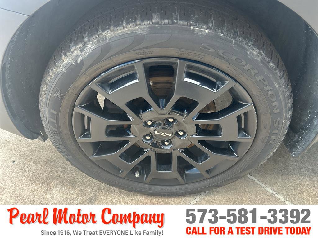 Used 2022 Kia Telluride SX w/ SX Prestige Package image 8