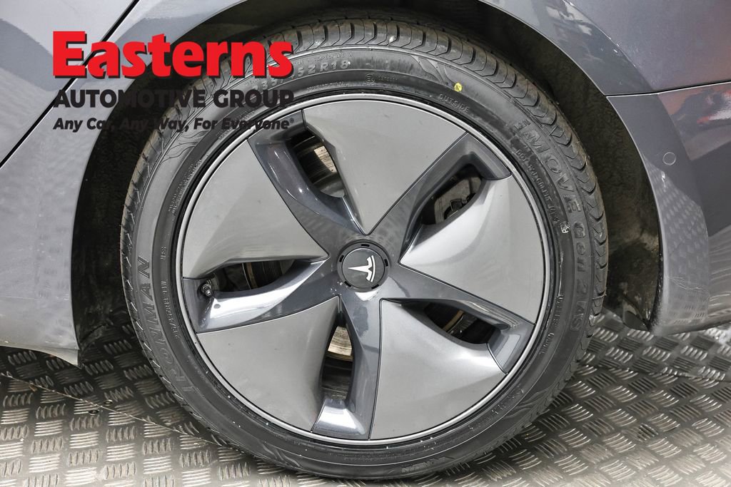 Used 2019 Tesla Model 3 Standard Range RWD image 8