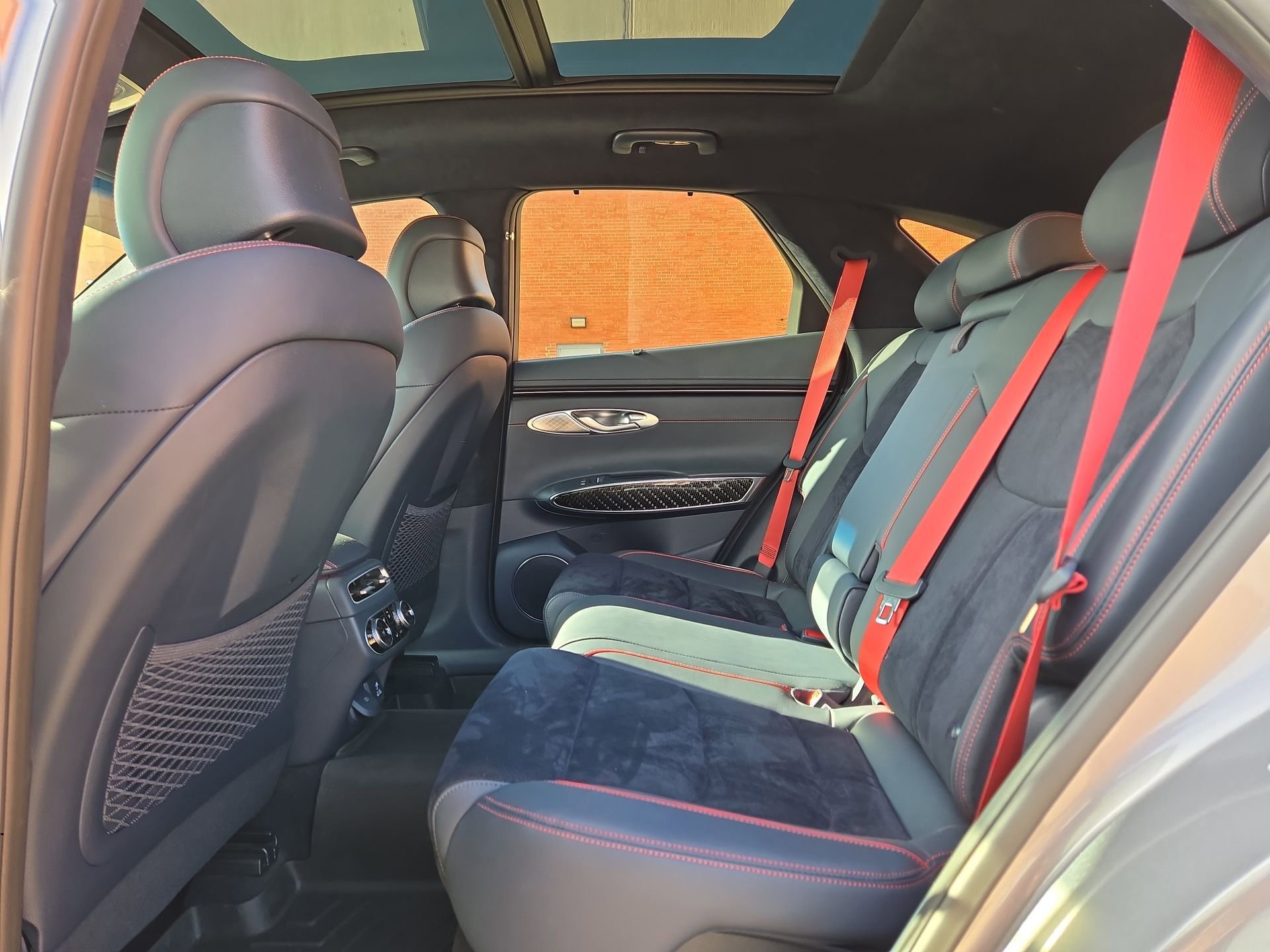 Used 2022 Genesis GV70 3.5T Sport w/ Sport Prestige Package AWD/4WD image 13