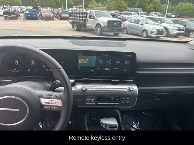 Used 2024 Hyundai Kona SEL FWD image 11