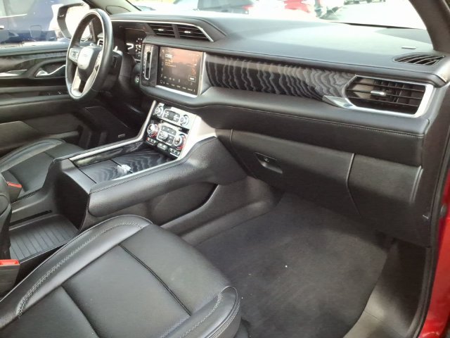 Used 2024 GMC Yukon XL Denali w/ Advanced Technology Package AWD/4WD image 26