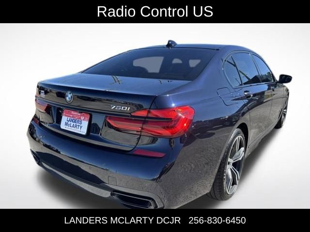 Used 2019 BMW 750i image 7