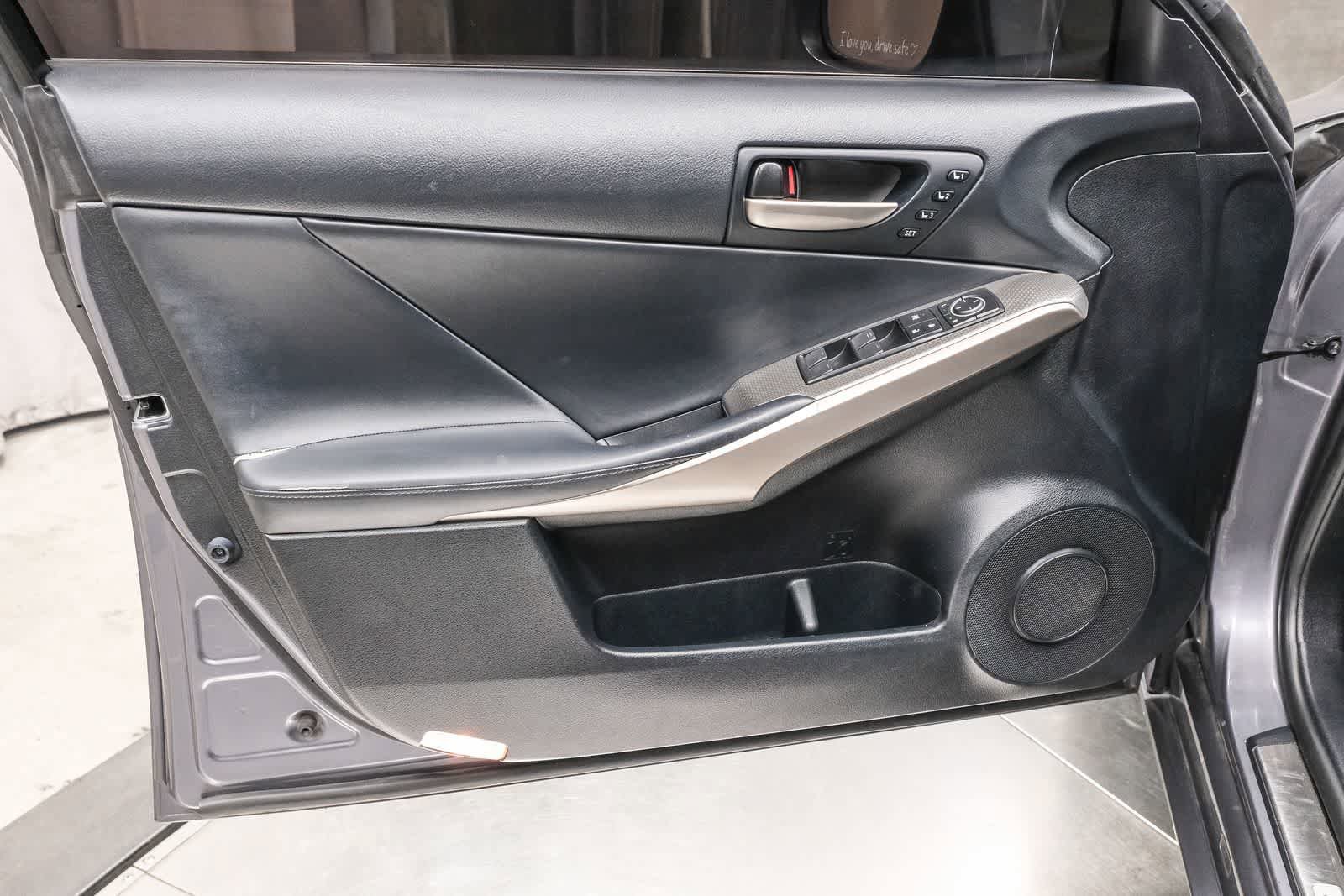 Used 2018 Lexus IS 300 F Sport AWD/4WD image 23