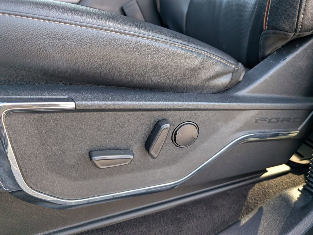 Used 2022 Ford F150 Lariat image 11