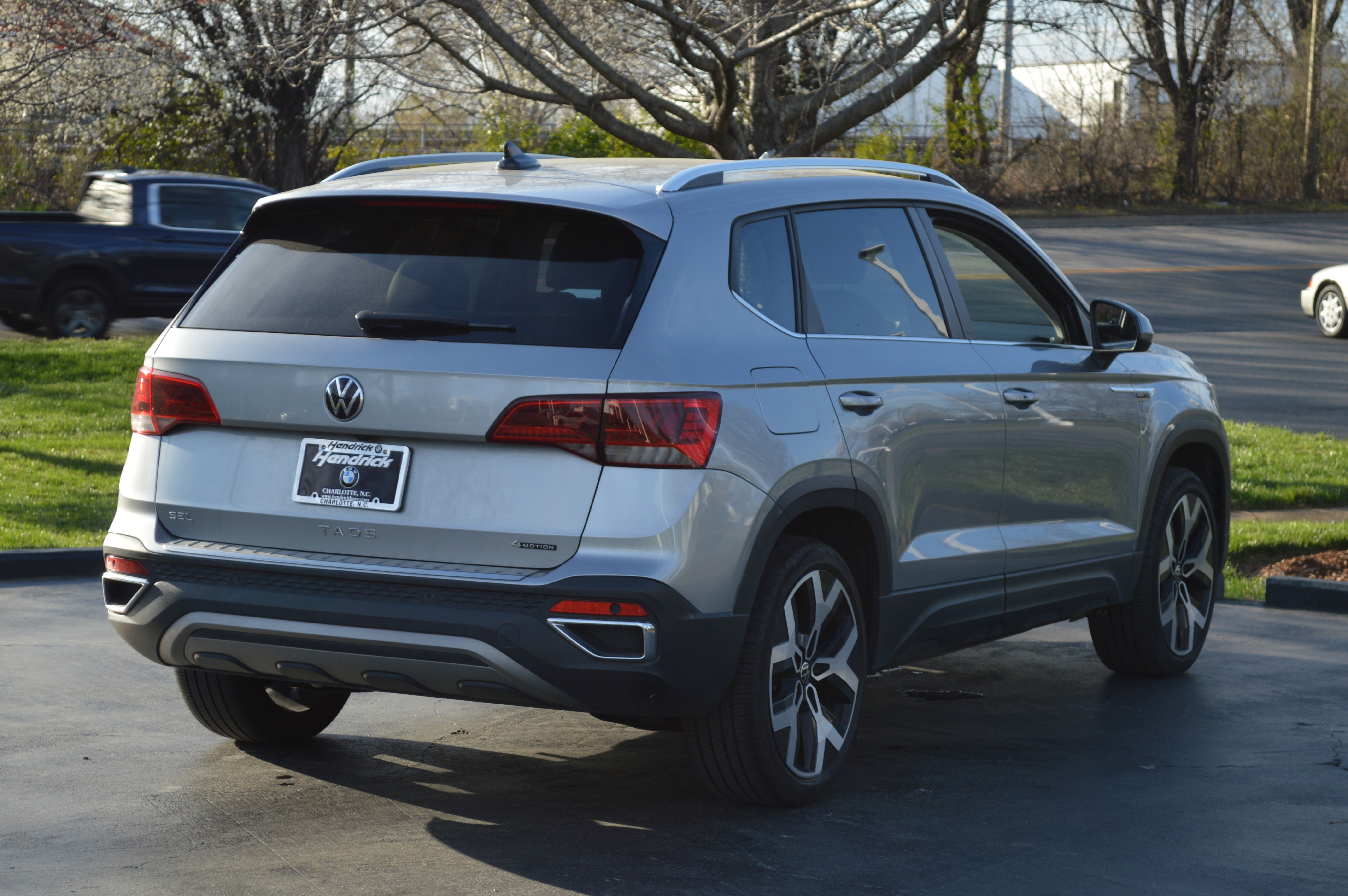 Used 2022 Volkswagen Taos SEL image 47