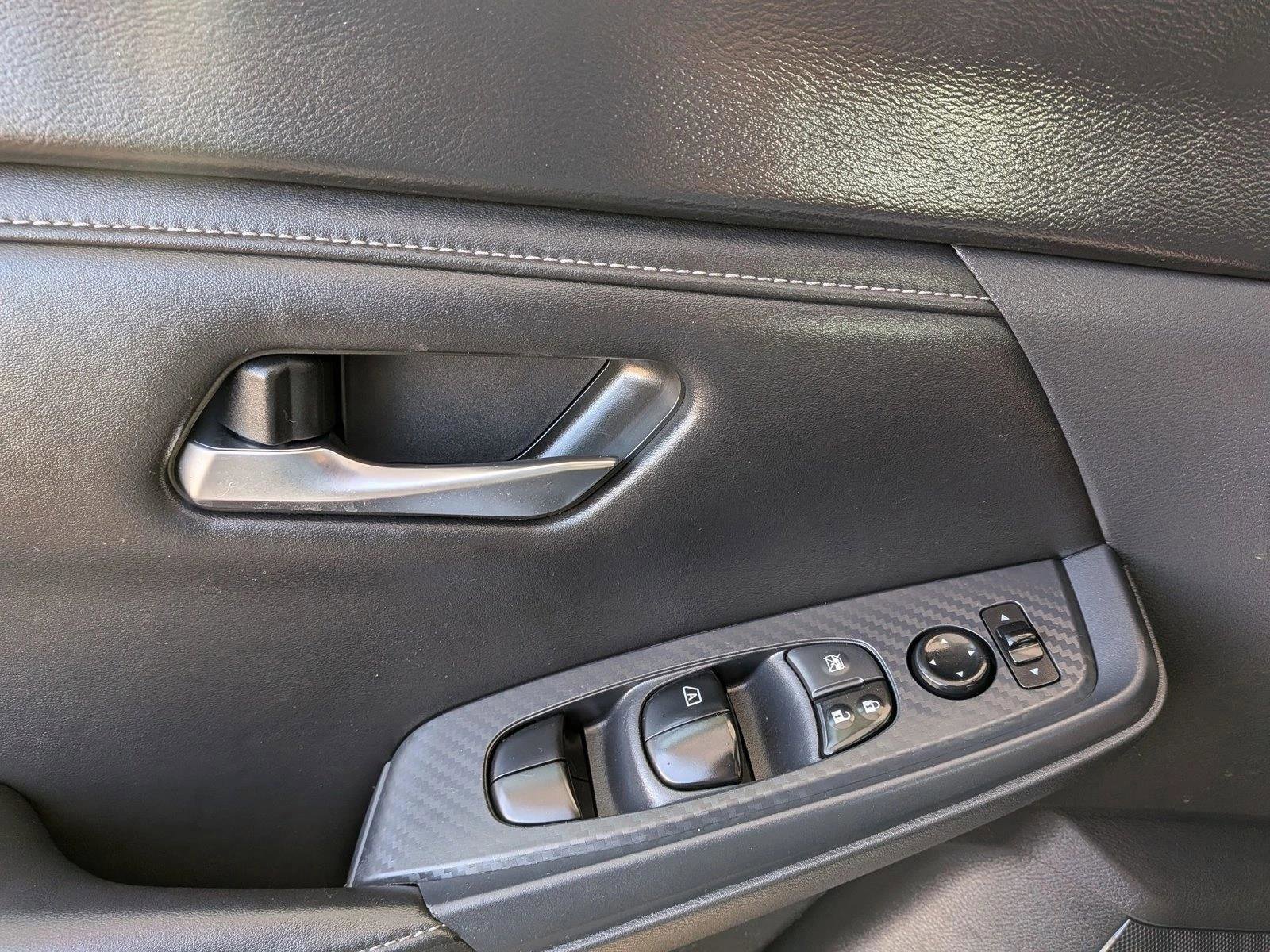 Used 2023 Nissan Sentra SV FWD image 14