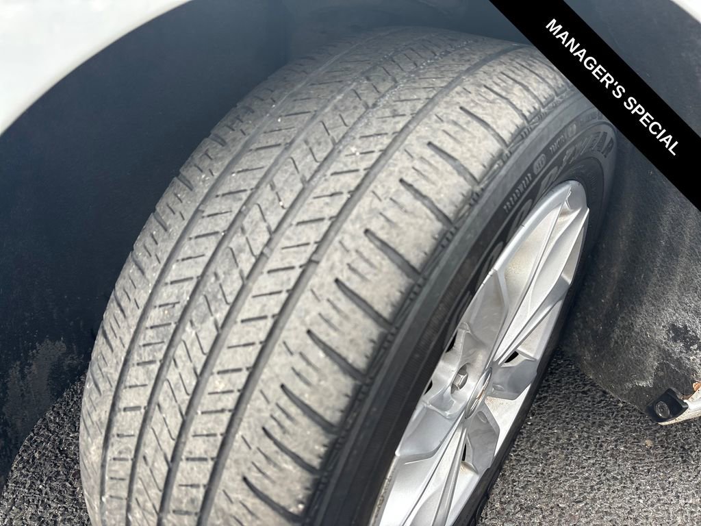 Used 2024 Chevrolet Malibu LT image 11