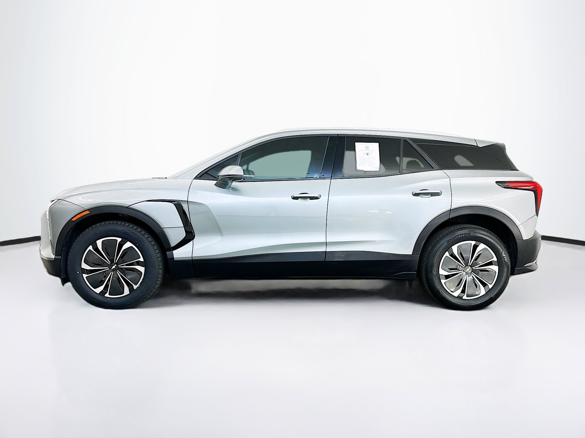 Used 2024 Chevrolet Blazer EV LT AWD/4WD image 4
