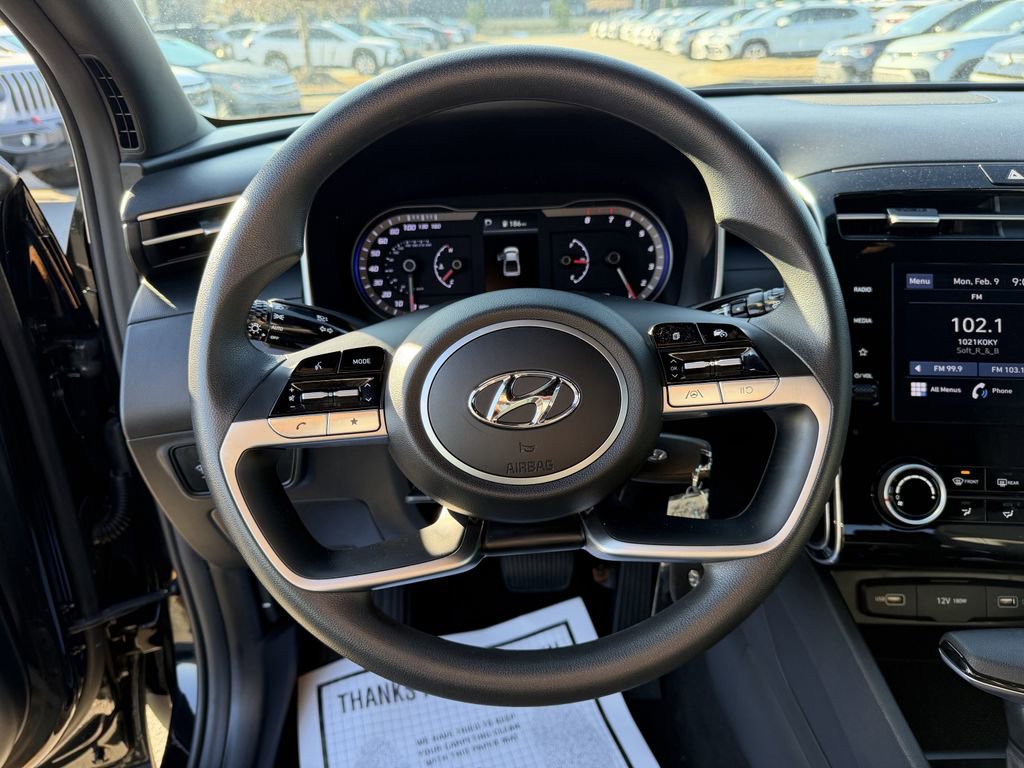 Used 2023 Hyundai Santa Cruz SE image 24