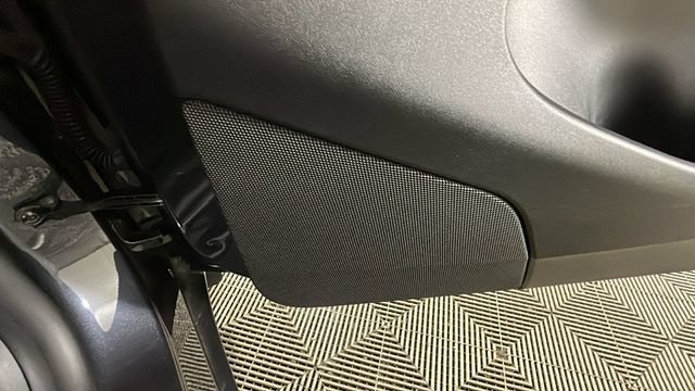 Used 2026 Tesla Model Y 2WD image 28