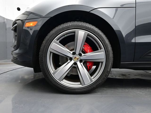 Certified 2023 Porsche Macan S image 6