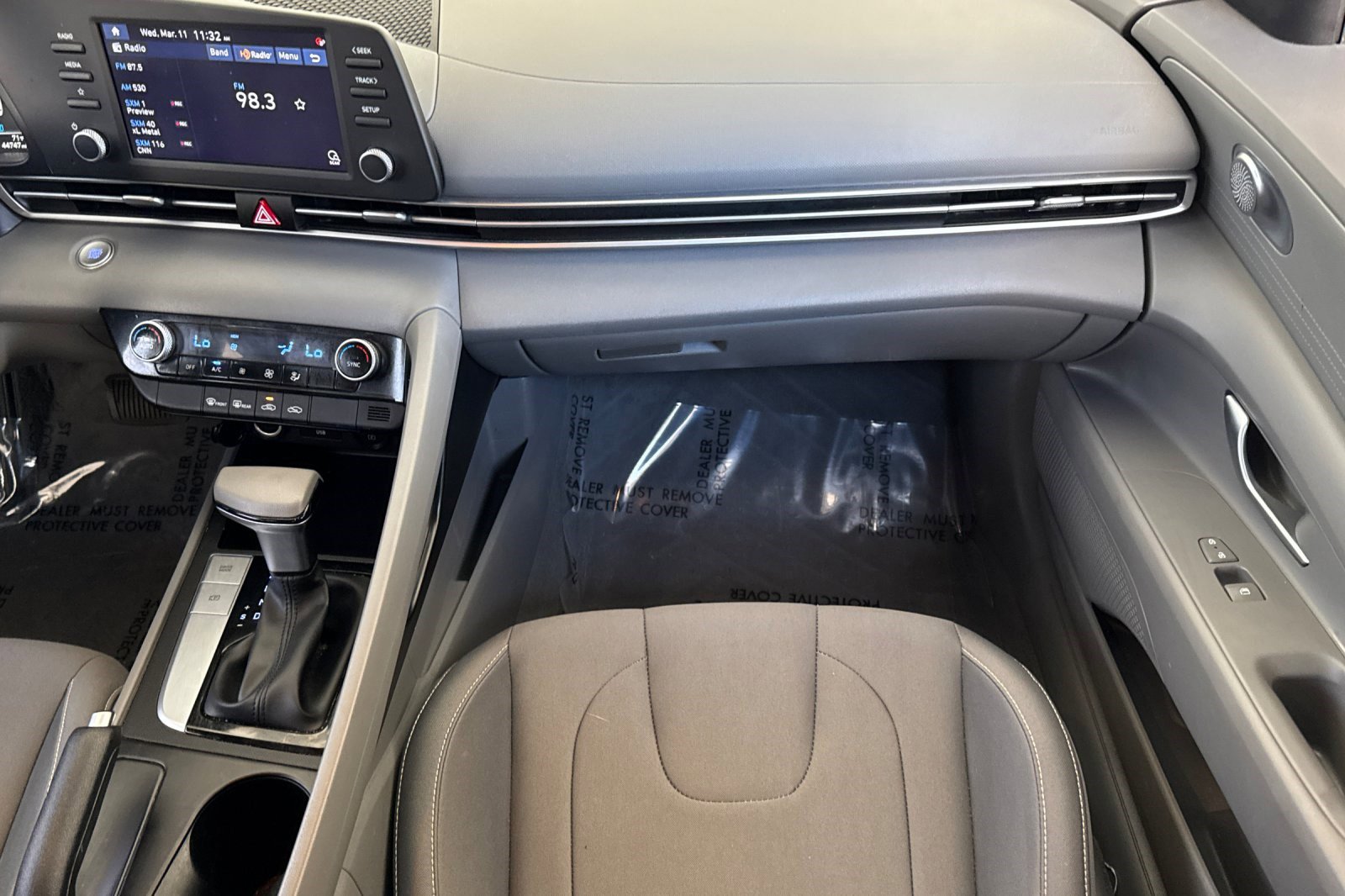Used 2023 Hyundai Elantra SEL image 29