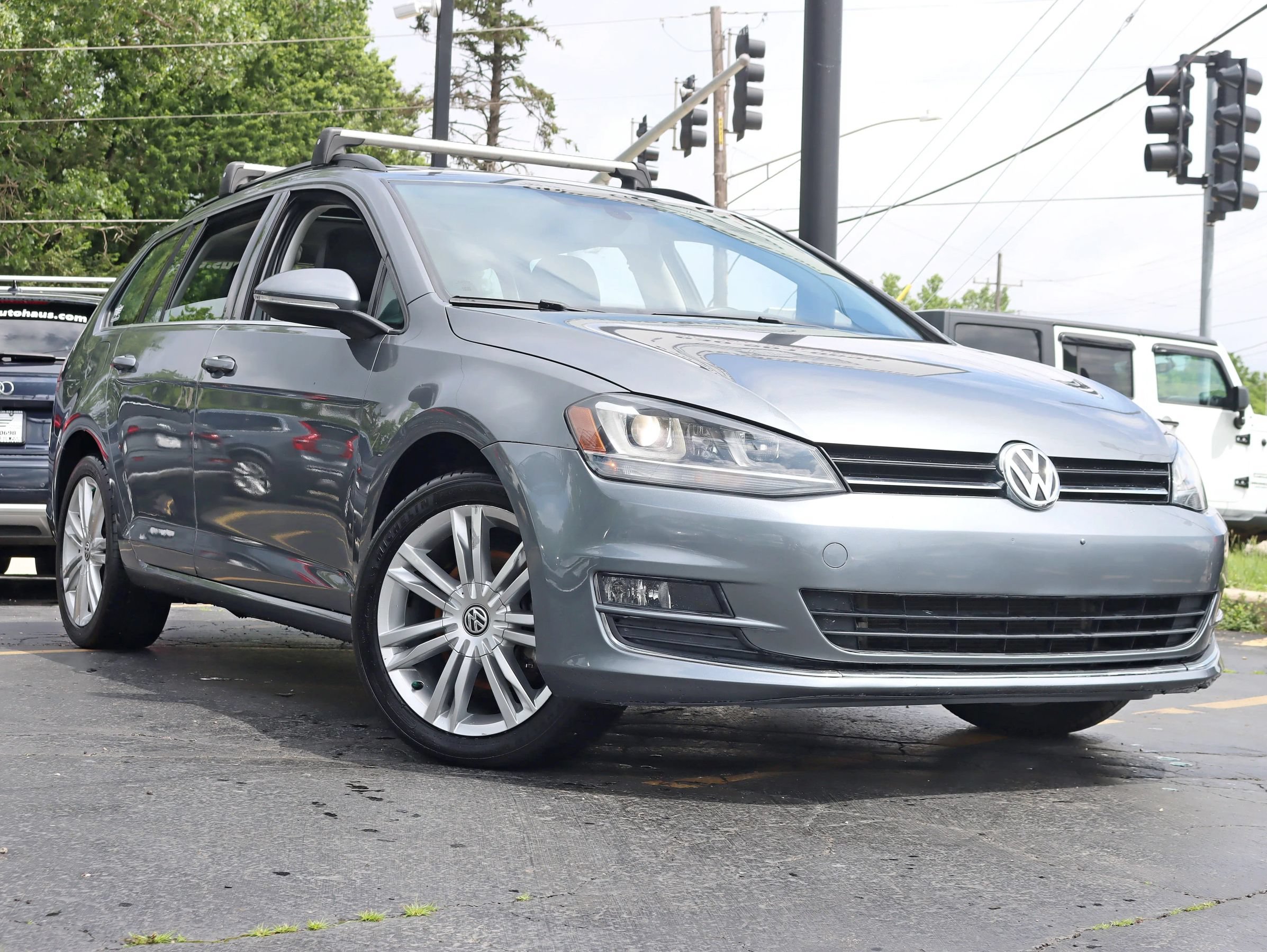 Used 2015 Volkswagen Golf TDI SE FWD image 8