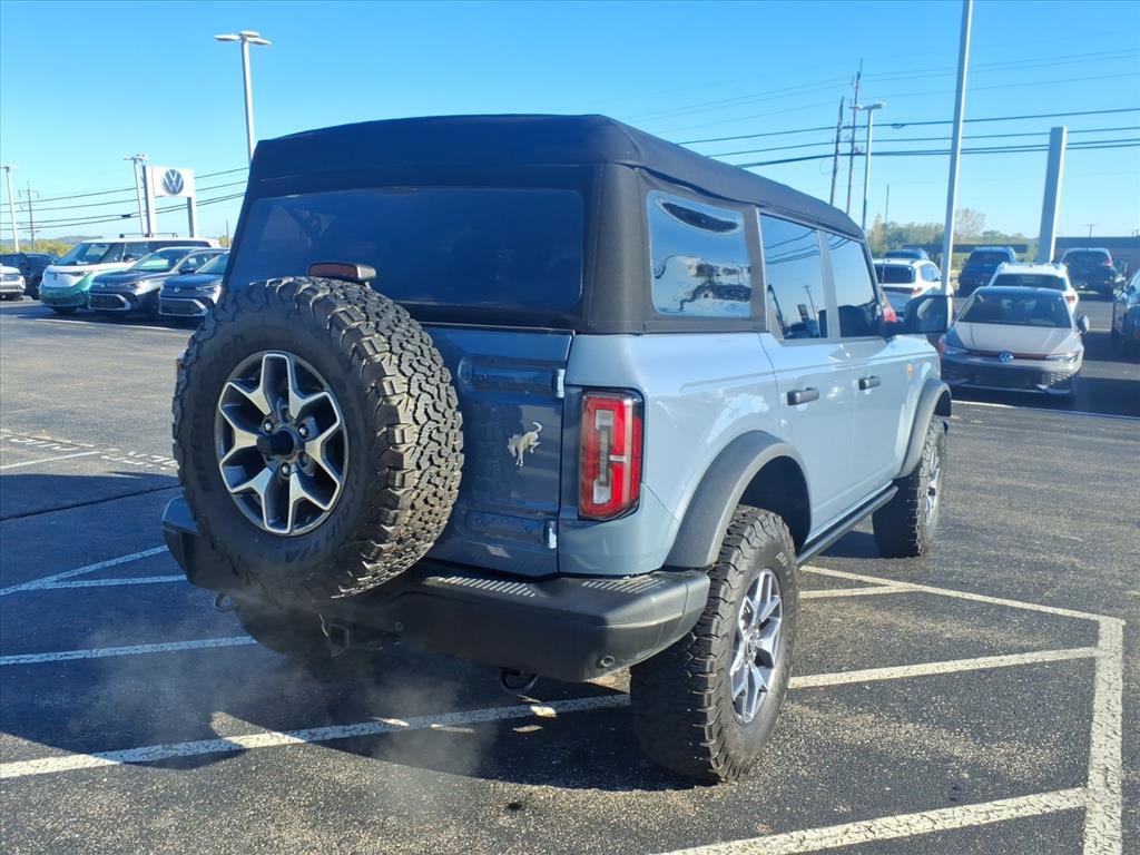 Used 2023 Ford Bronco Badlands image 7