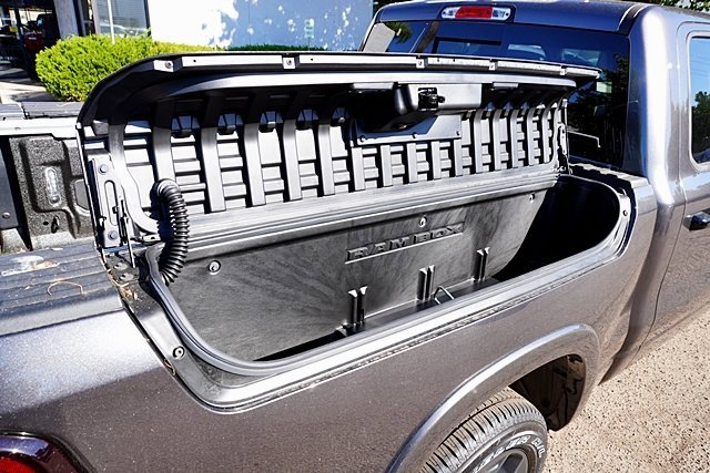 New 2026 RAM 1500 4x4 Crew Cab image 11