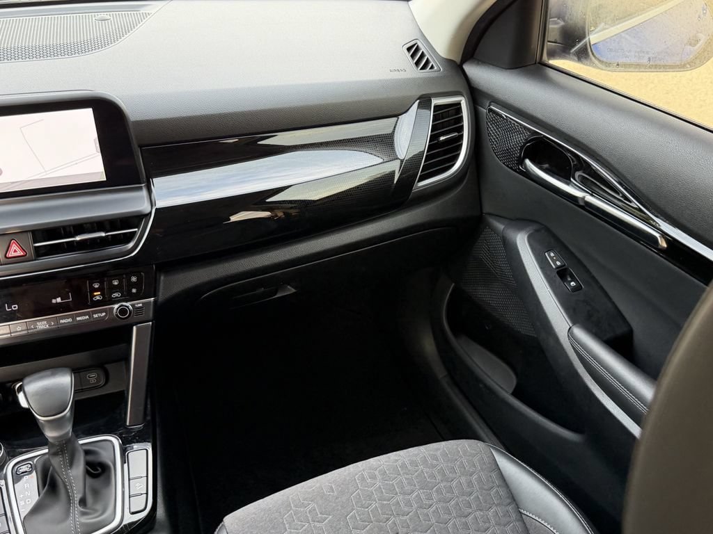 Used 2024 Kia Seltos S FWD image 15