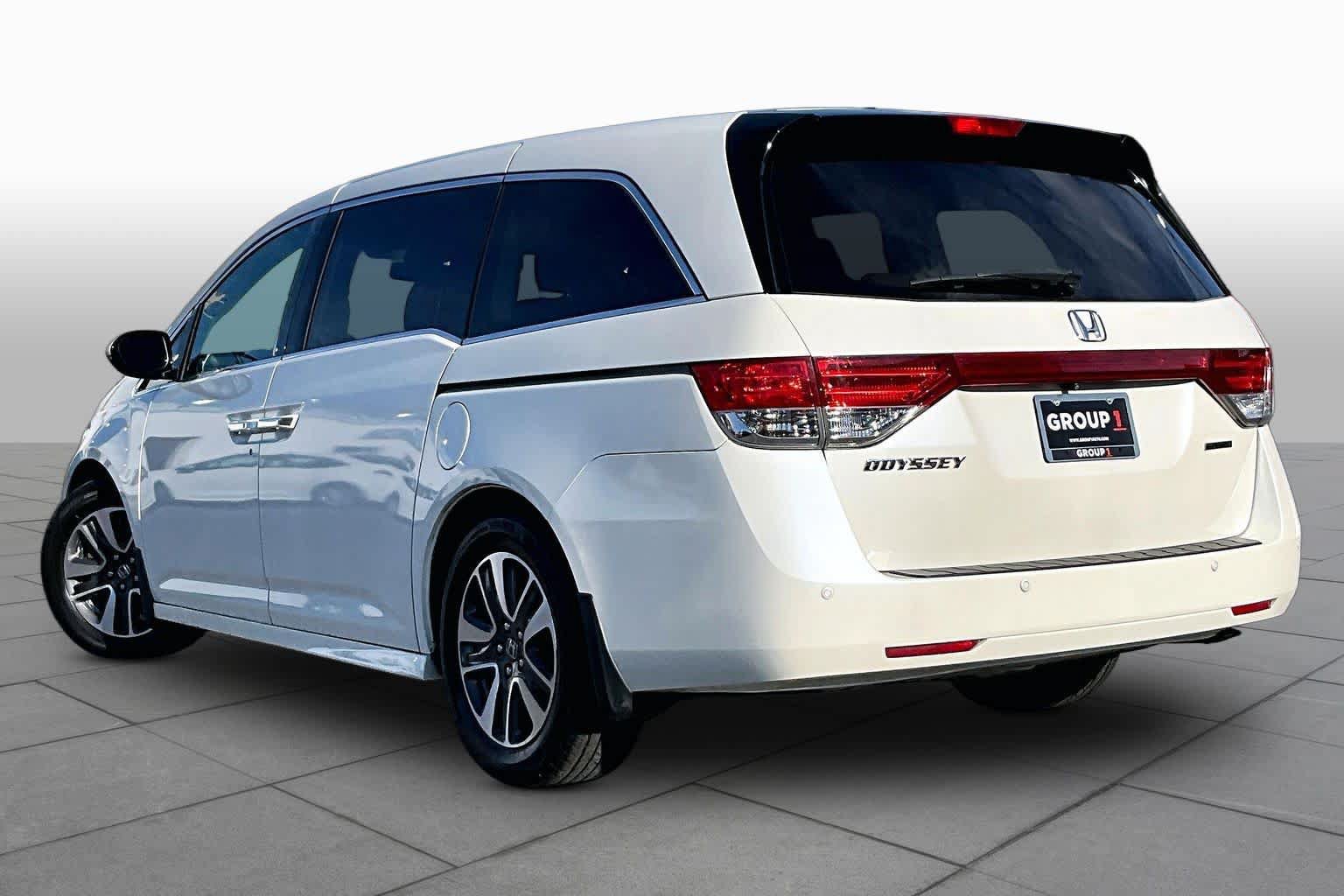 Used 2016 Honda Odyssey Touring image 12