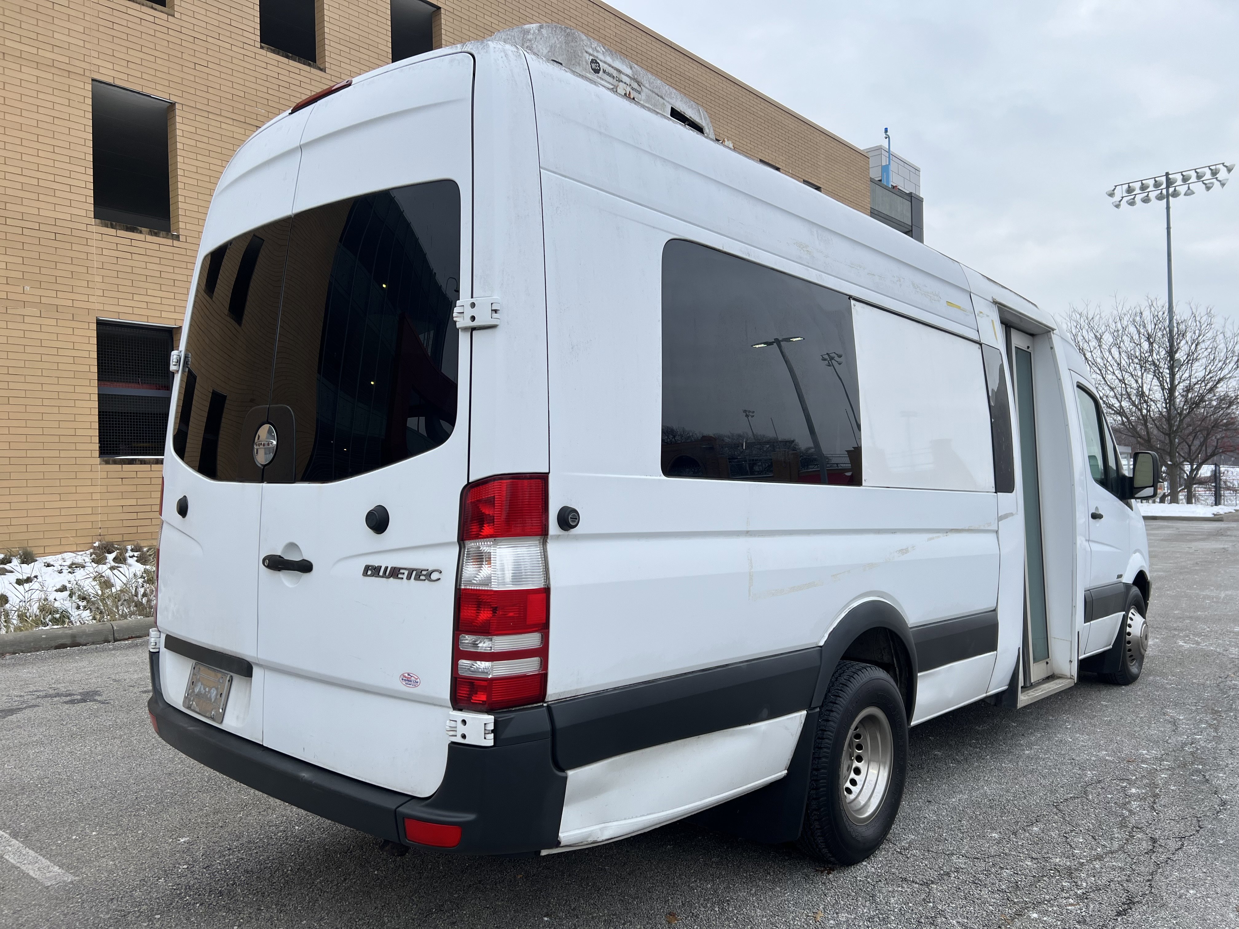 Used 2013 Freightliner Sprinter 3500 image 9