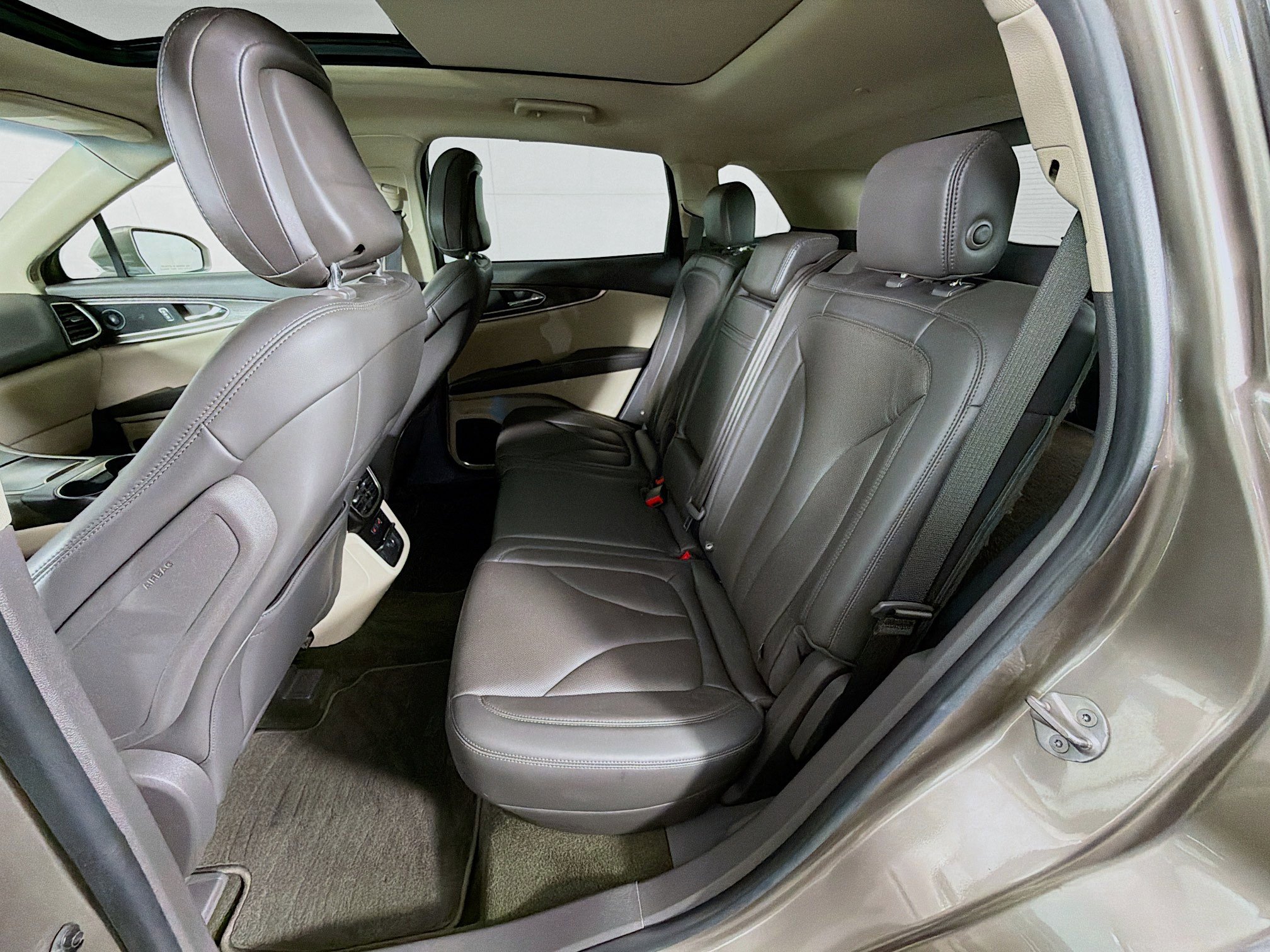 Used 2020 Lincoln Nautilus Reserve w/ Equipment Group 201A image 22