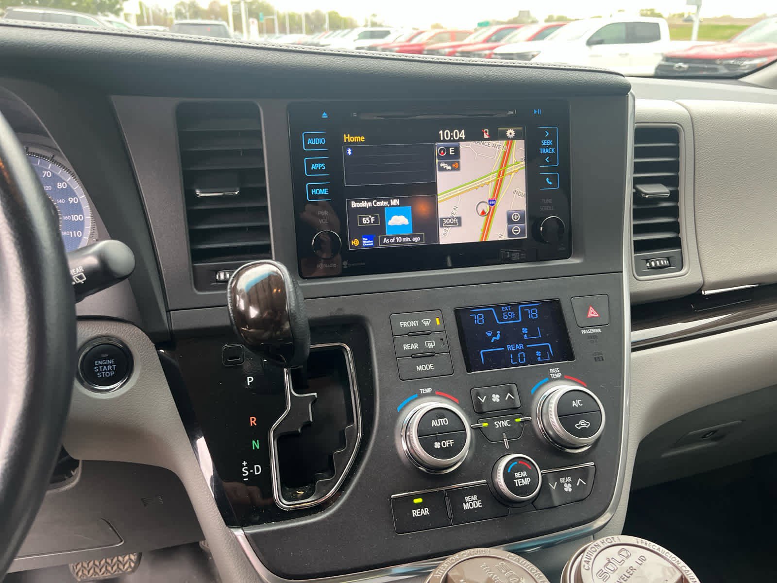 Used 2015 Toyota Sienna XLE w/ XLE Navigation Package AWD/4WD image 9