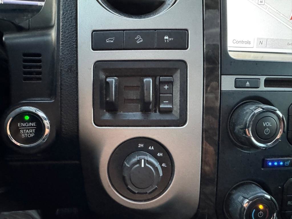 Used 2016 Ford Expedition EL Limited w/ Equipment Group 301A image 25