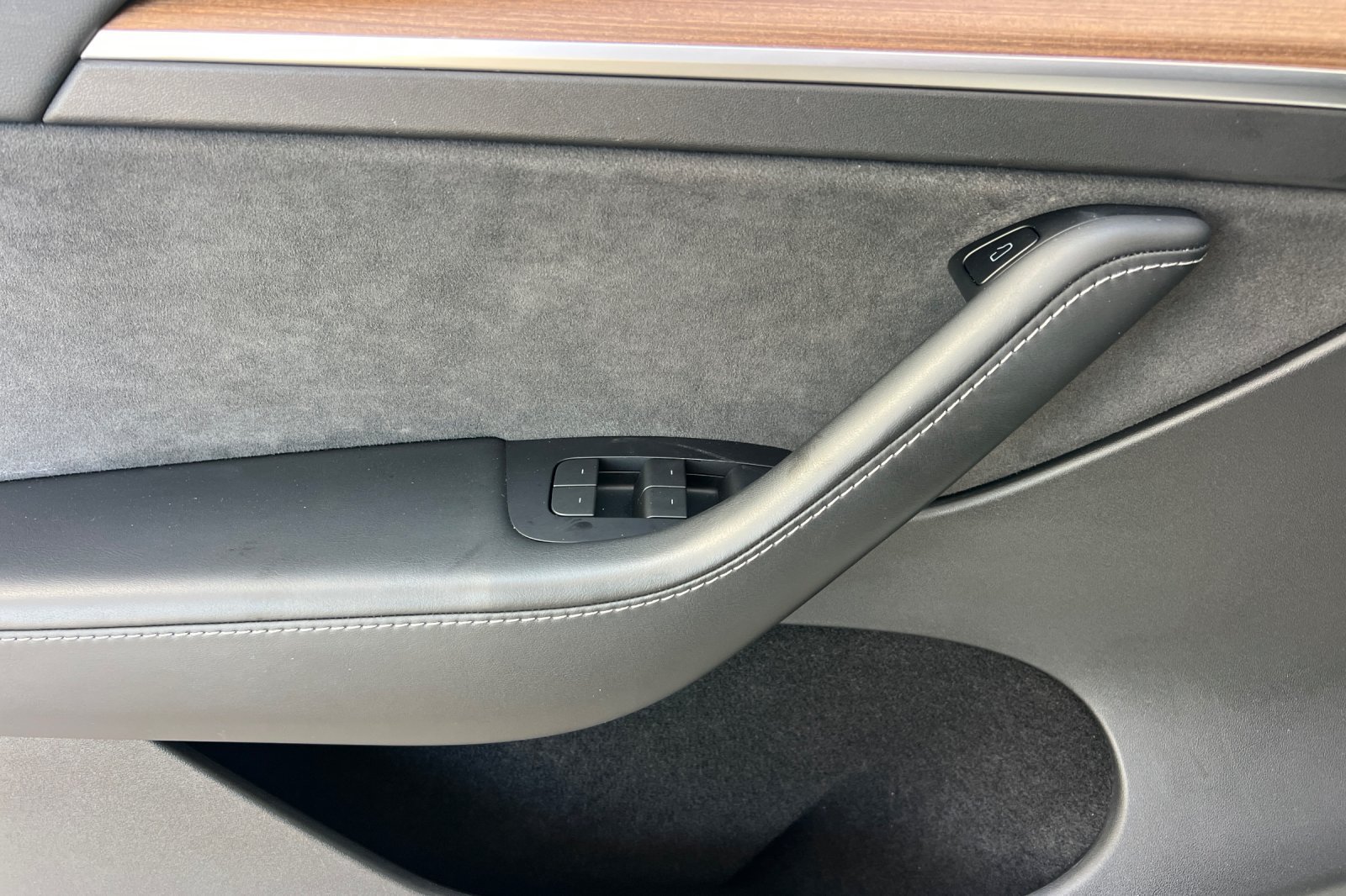 Used 2023 Tesla Model Y Long Range AWD/4WD image 11