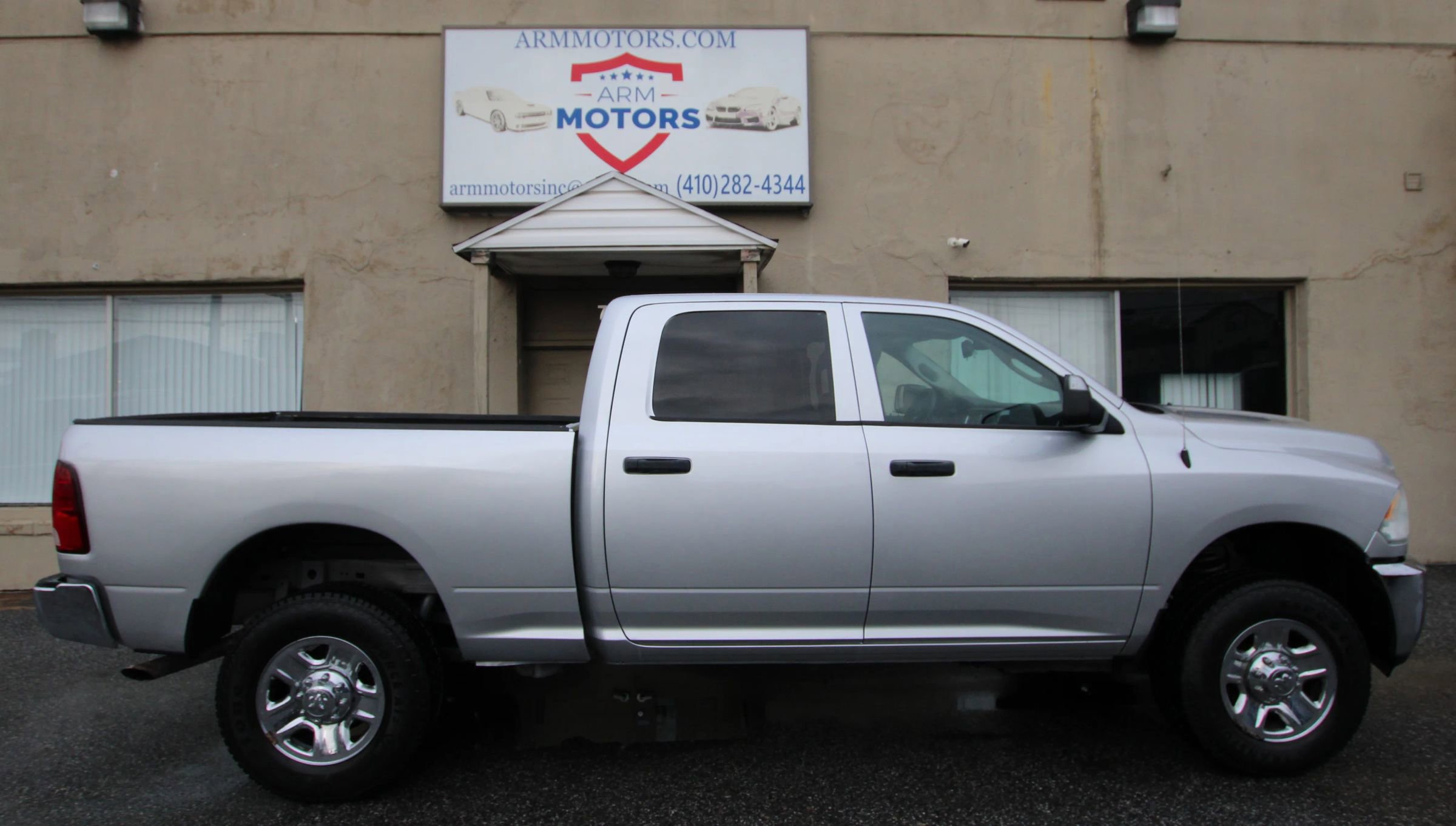 Used 2015 RAM 2500 Tradesman w/ Chrome Appearance Group image 4