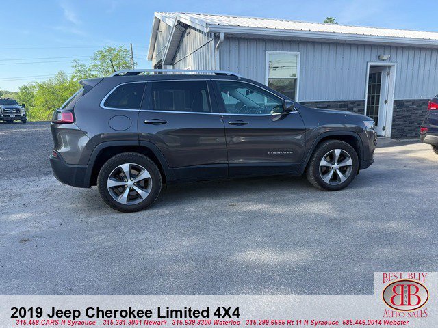 Used 2019 Jeep Cherokee Limited AWD/4WD image 8