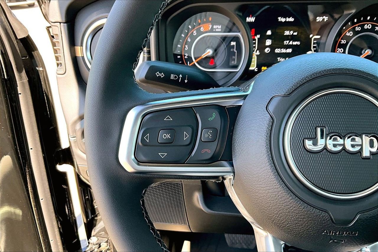 New 2026 Jeep Wrangler Sahara AWD/4WD image 28