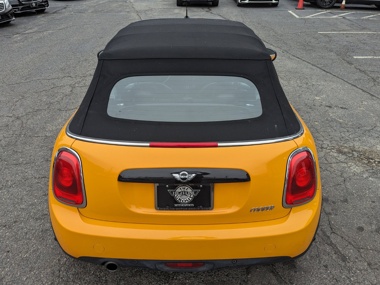 Used 2018 MINI Cooper Convertible image 8