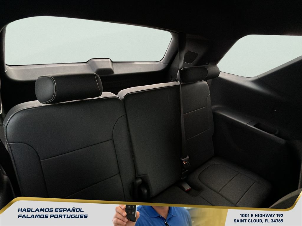 Used 2023 Chevrolet Traverse Premier w/ LPO, Cargo Package image 32