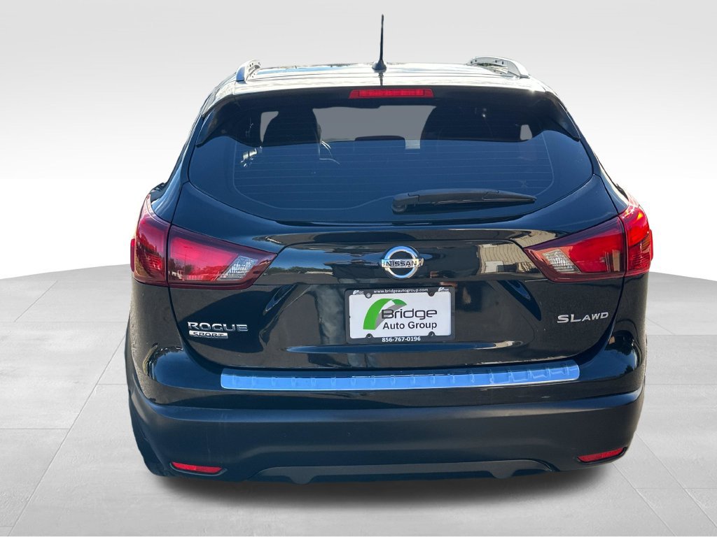 Used 2017 Nissan Rogue Sport SL AWD/4WD image 7