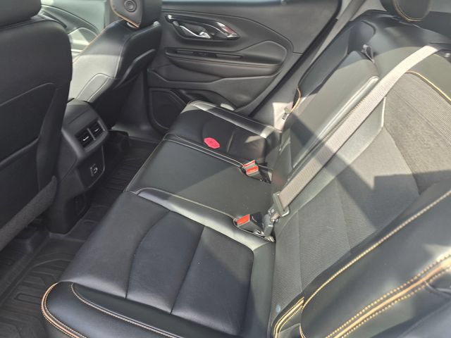 Used 2022 GMC Terrain AT4 w/ Tech Package AWD/4WD image 11