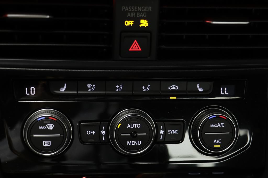 Certified 2024 Volkswagen Jetta GLI 40th Anniversary Edition FWD image 11
