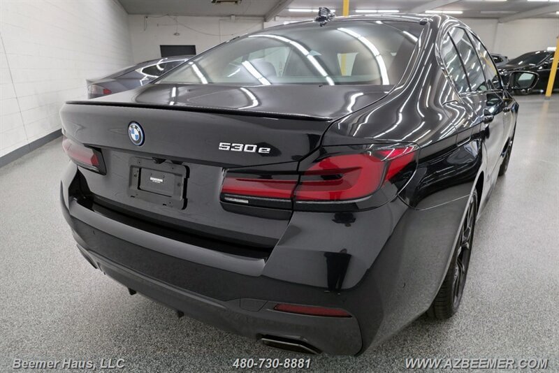 Used 2023 BMW 530e w/ M Sport Package RWD image 13
